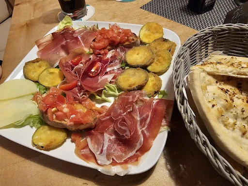 Pizzeria Da Marco Gaststätte Restaurant  photo 4